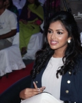 amala-paul-launches-iphone-5-10