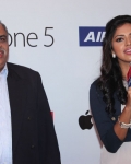 amala-paul-launches-iphone-5-13