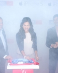 amala-paul-launches-iphone-5-17