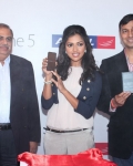 amala-paul-launches-iphone-5-20