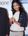 amala-paul-launches-iphone-5-33