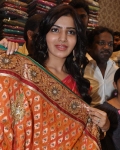 samantha-launches-kalanikethan-show-room-7