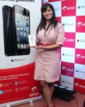 vara-lakshmi-at-iphone-5-launch-10